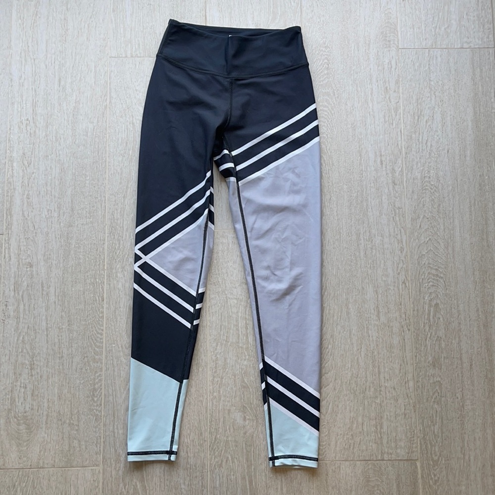 Body Language Striped Leggings in XS